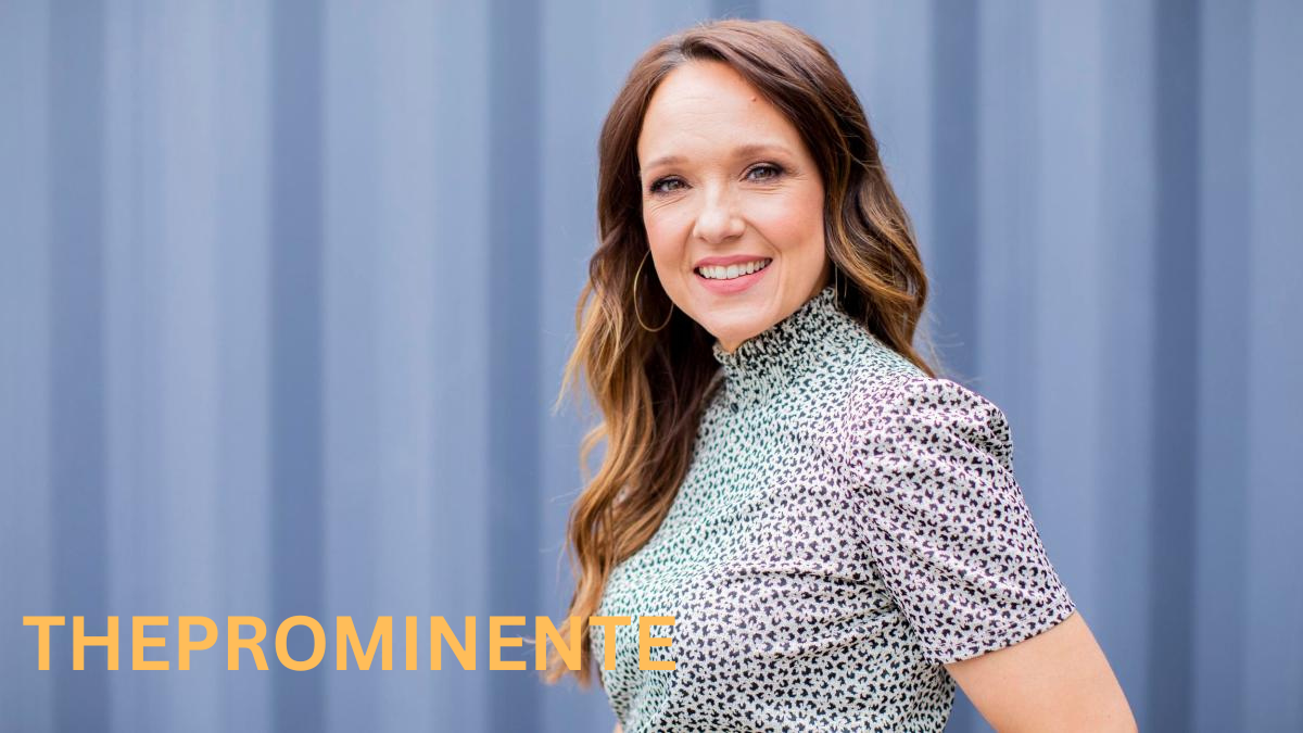 Carolin Kebekus Die Stimme des deutschen Humors und der gesellschaftlichen Veränderung